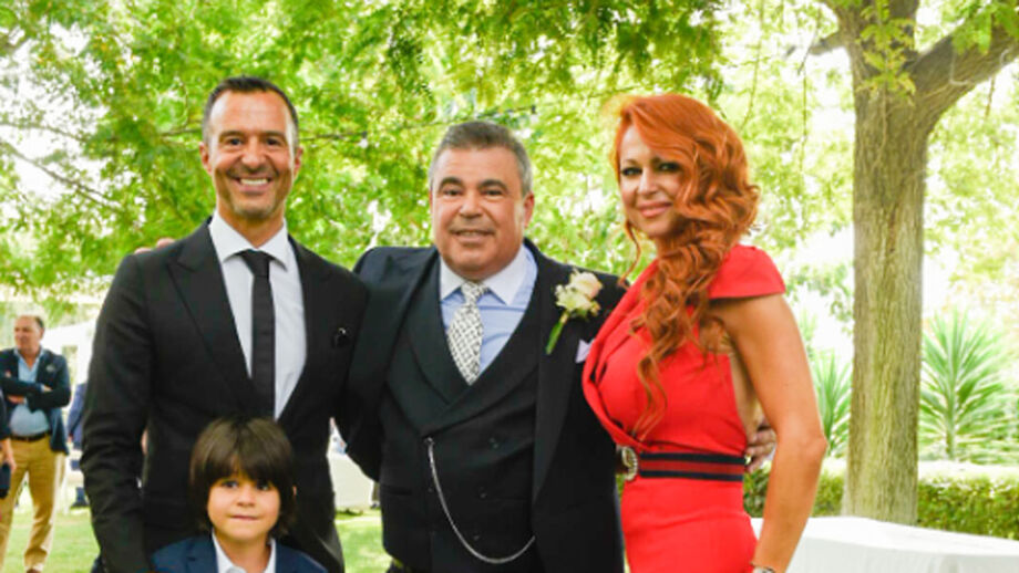 Raminhos 'assina' com Jorge Mendes no casamento de Toy e agradece