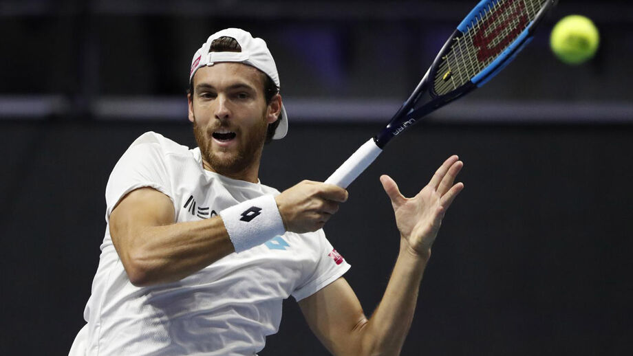 João Sousa cai na primeira ronda do torneio de Roterdão