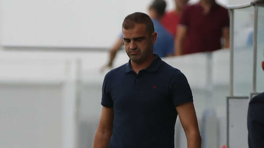 Berço-Feirense, 1-3: Golos nos últimos minutos valem apuramento aos fogaceiros