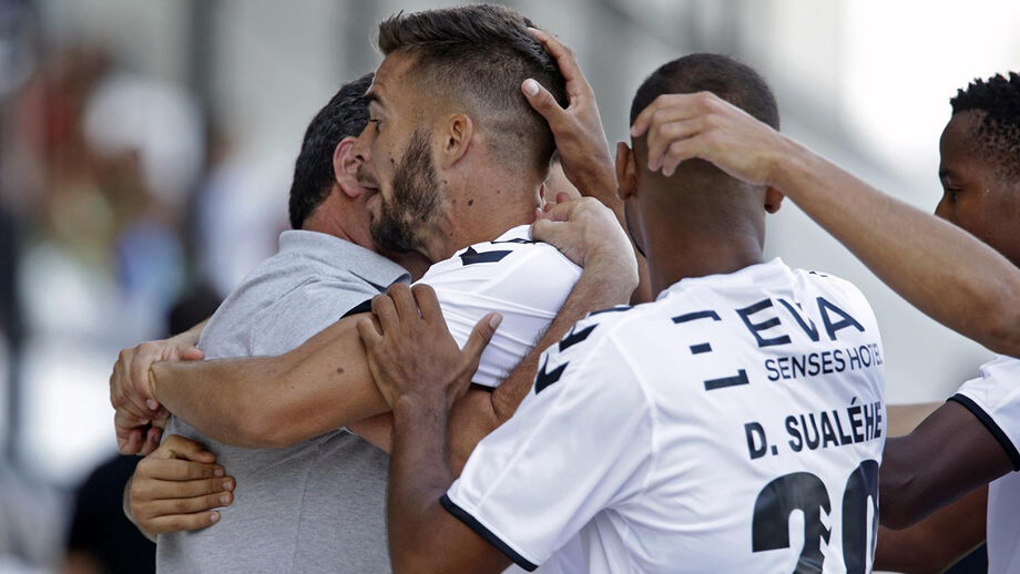 União Santarém-Farense, 1-2: Algarvios seguem em frente