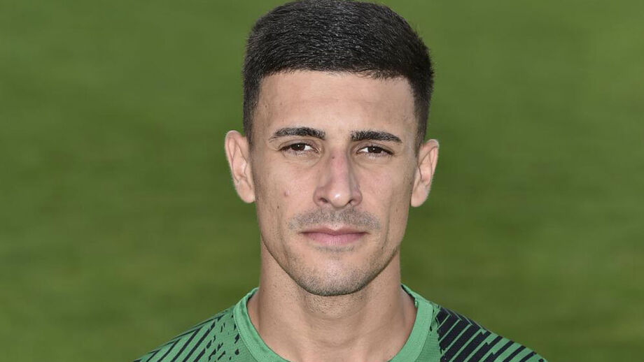 Philipe Sampaio traz a desejada solidez