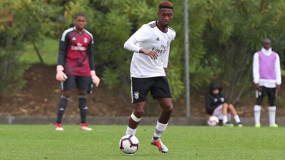 Diogo Mendes - Médio (21 anos)