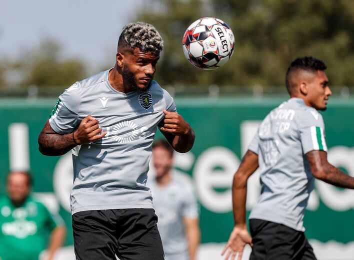 Rosier. Foi rendido mais tarde por Flávio Nazinho