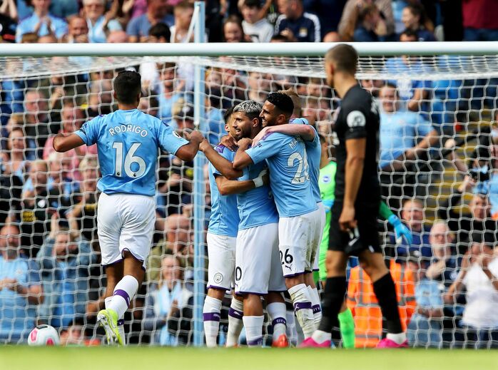 1.º Manchester City - 1014 milhões de euros