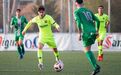 7. Alex Collado é o jovem com mais 'toque de Messi' na cantera do Barcelona. Com um pé esquerdo extremamente habilidoso - não fosse o lance de pura magia que protagonizou frente ao Atlético Levante, pela equipa B -, finta curta e rapidez, Alex é uma das grandes esperanças da formação de La Masia. Esta temporada, já chegou a jogar na equipa principal do Barcelona, na derrota (0-2) com o Celta, quando substituiu Dembélé.
