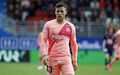 6. Carlez Perez, de 21 anos, foi a principal atração do Barcelona no encontro de pré-temporada, no Japão, frente ao Vissel Kobe, ao apontar os dois golos do conjunto blaugrana no triunfo por 2-0. O extremo, que já foi muitas vezes comparado a Arjen Robben, chegou ao Barcelona em 2012, proveniente do Espanhol. Esta época, tem um golo e duas assistências em seis jogos pela equipa B culé, sendo que na última temporada foi o melhor marcador com nove golos em 26 jogos realizados. Tal como as outras jovens promessas do clube, Carles Perez tem uma cláusula de rescisão de 90 milhões de euros.