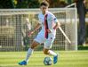 Adil Aouchiche (PSG) - Há quem diga que inspira Michel Platini, até porque para um médio defensivo, nove golos em apenas quatro jogos pela seleção francesa sub-17, no campeonato da Europa, na Irlanda. Filho de pais argelinos, Adil Aouchiche é uma grande expectativa dos dirigentes do Paris Saint-Germain, quando tornou-se o mais jovem jogador do clube a jogar uma partida na Ligue 1 frente ao Metz, com apenas 17 anos e 46 dias.