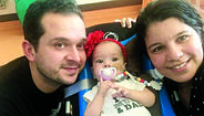 Bebé Noa com os pais