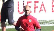 Alvaro Domínguez (Atlético Madrid) - Já retirado do futebol devido a uma lesão nas costas, foi internacional espanhol e notabilizou-se no Atlético Madrid, equipa na qual conquistou a Liga Europa em 2010 e 2012.