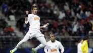 Neymar (Santos) - Apesar de muitos momentos polémicos, é o jogador mais caro da história e (quando quer) brilha em grande.