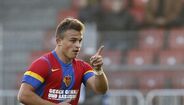 Xherdan Shaqiri (Basileia) - Notabilizou-se no Basileia e deu o salto para o Bayern Munique, mas nunca se afirmou. Rumou ao Inter Milão (sem deixar marca), passou pelo Stoke City (onde se destacou) e acabou no Liverpool (onde é segunda opção).