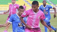 Camilo Mena (Tigres) - Não são muitos os jogadores que podem dizer que aos 16 anos já contabilizava mais de 30 partidas realizadas no futebol profissional, mas o colombiano Camilo Mena pode fazê-lo. O avançado, de agora 17 anos, já se estreou pela equipa nacional sub-15 e sub-17 da Colômbia, assim como a equipa principal do Tigres, clube da segunda divisão mexicana. Recentemente, o clube rejeitou ofertas vindas de outros clubes do México e da Argentina. 'Ele é bom tecnicamente, é rápido e tem faro pelo golo', afirmou Óscar Morena, técnico do Tigres.