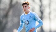 Tim Prica (Malmö FF) - Tim Prica é um avançado sueco muito poderoso, que tem marcado em todas as diferentes faixas etárias nos campeonatos suecos. Atualmente, leva 15 golos marcados em 29 internacionalizações. Este ano, estreou-se pela equipa principal do Malmo, bem como na Liga Europa.
