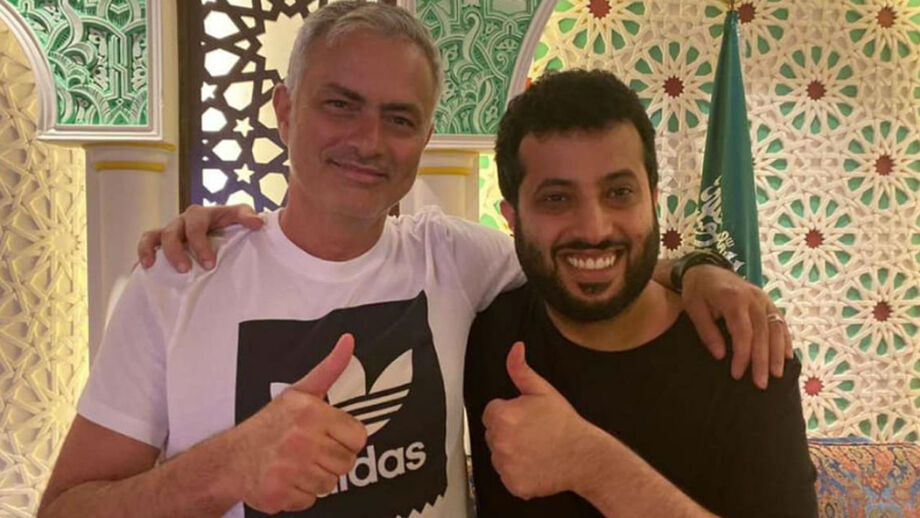 Mourinho visita magnata árabe dono do Almería e avisa: «Aqui sou o 'Special Two'»
