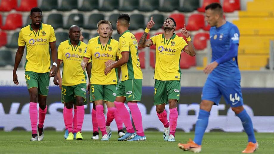 Paços de Ferreira foi a jogo com meias cor de rosa e há uma boa explicação para isso