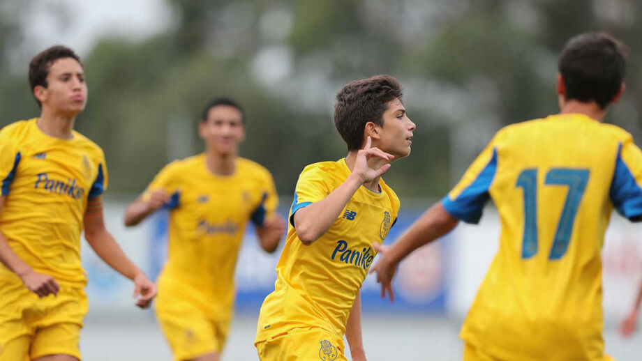 FC Porto aplica goleada em casa do Freamunde (6-0)