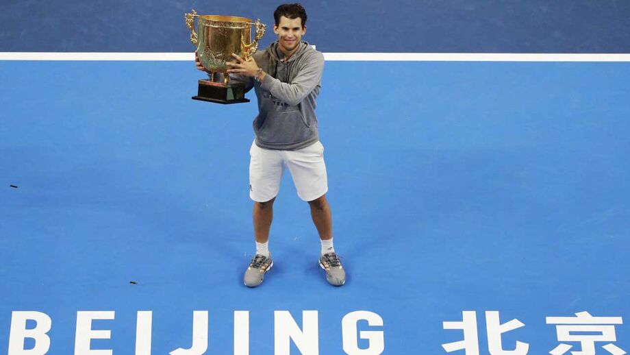 Thiem vira resultado frente a Tsitsipas e vence torneio de Pequim