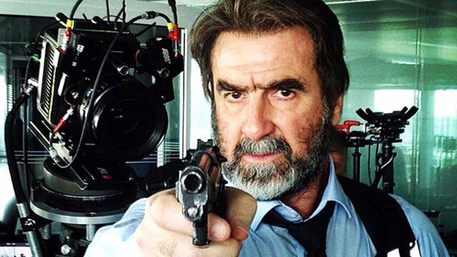 Eric Cantona expressa apoio aos emigrantes