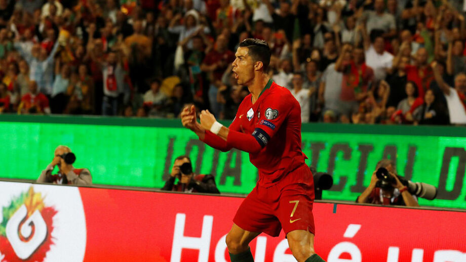 Cristiano Ronaldo dobra os golos de Pauleta pela Seleção Nacional