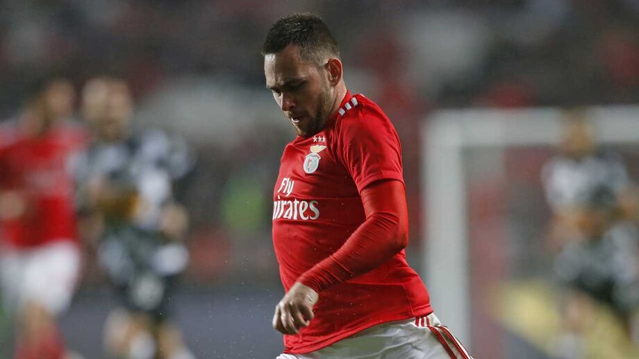 SAD procura saída para Zivkovic