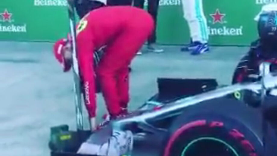 O momento em que Vettel espiou o Mercedes de Bottas