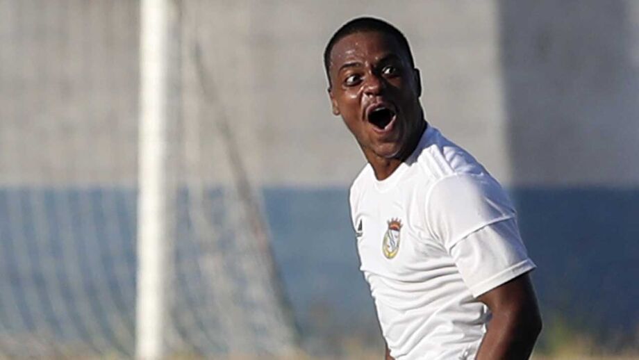 Erik Mendes quer marcar ao leão
