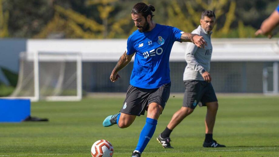 Sérgio Oliveira apto para o encontro frente ao Coimbrões