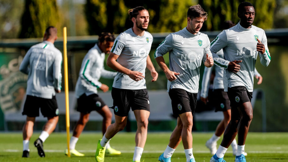 Silas já contou com alguns internacionais no treino