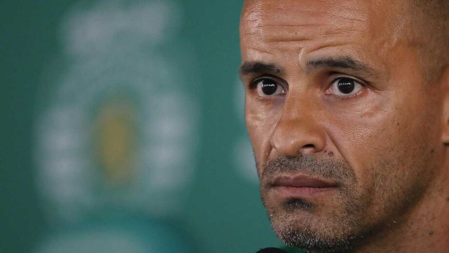 Silas pensa em futebol
