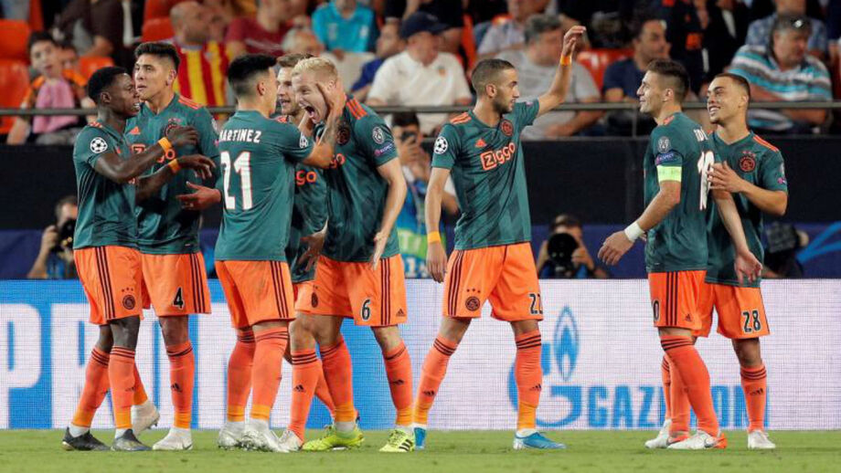 Ajax impedido pela UEFA de vender bilhetes para o próximo encontro europeu fora