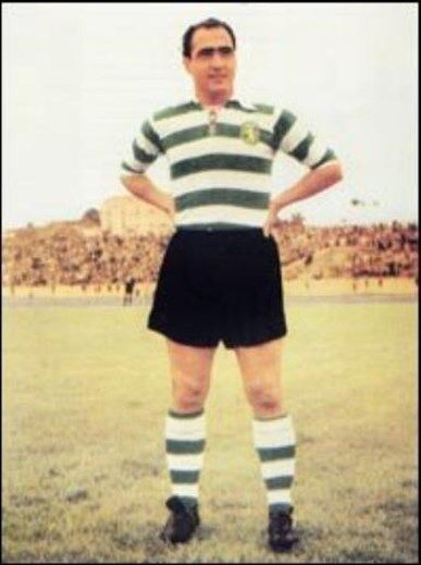 12.º Fernando Peyroteo - 555 golos em 354 jogos
