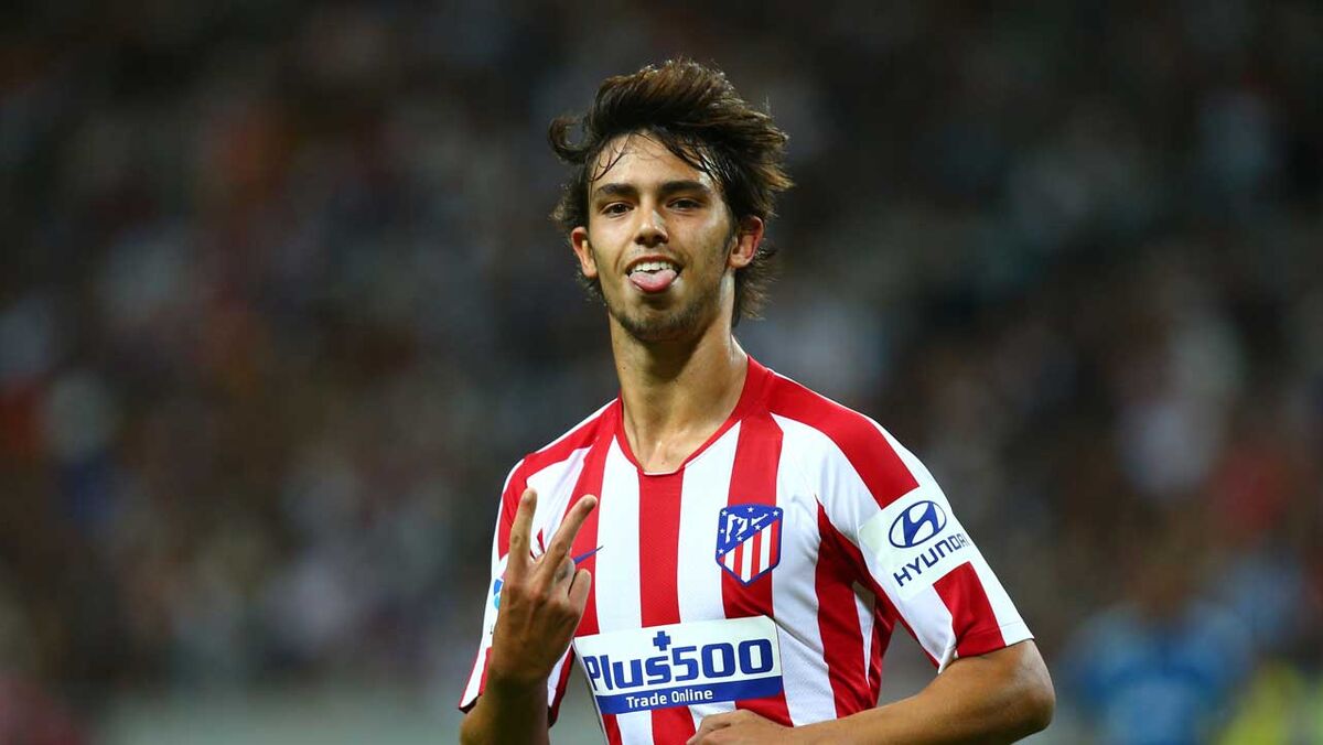 João Félix: Padrinho leva o bolo de Viseu - Record