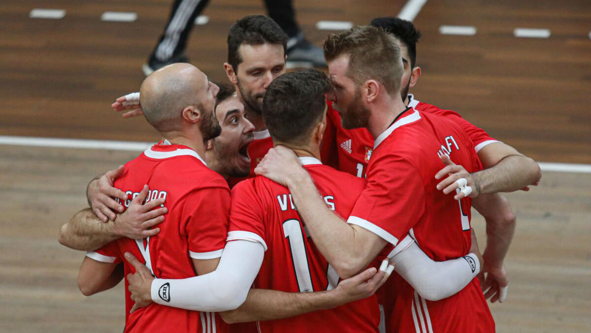 Benfica ganha no Montenegro e avança no acesso à Champions - Record