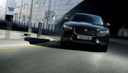 Em 2017, foi oferecido ao The Special One um Jaguar F-Pace.