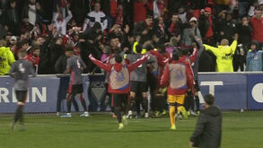 Liga Jovem da UEFA: Benfica vence Lyon e recupera liderança do grupo G
