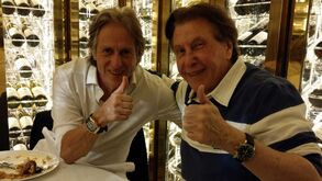 Everton também entra na corrida por Jorge Jesus