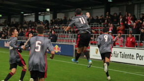 Liga Jovem da UEFA: Benfica vence Leipzig e apura-se para os oitavos-de-final
