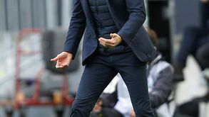 Bordéus sofre nos descontos e empata em Reims