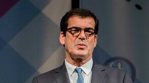 Canelas 2010 aponta o dedo a Rui Moreira: «Remeta-se ao papel de presidente da Câmara»