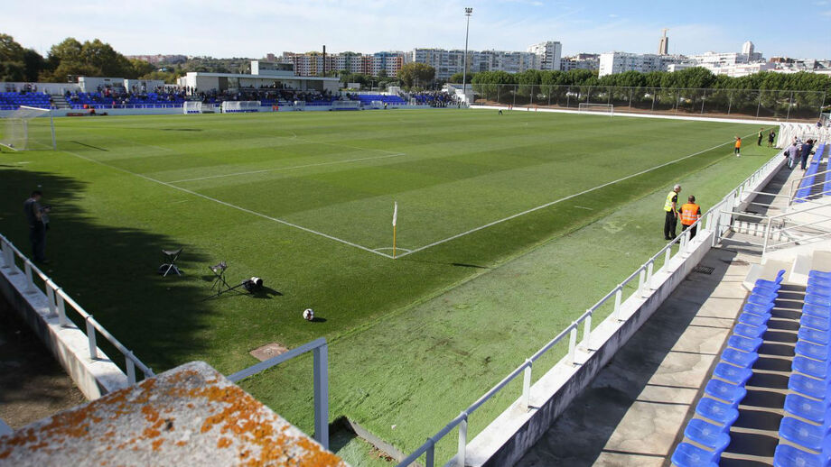SAD do Cova da Piedade garante ter permissão para painéis retirados pelo clube