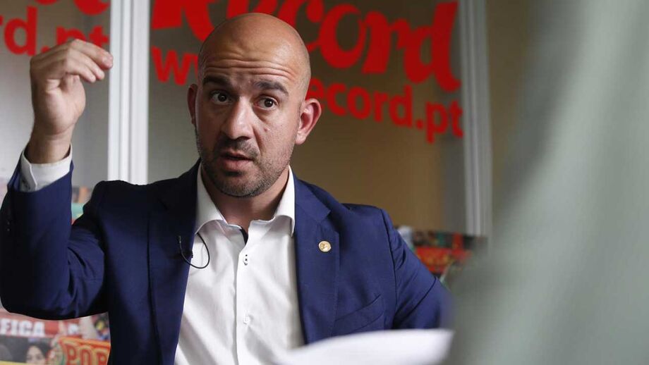 Rui Cordeiro anuncia sub-23 para 2020/21