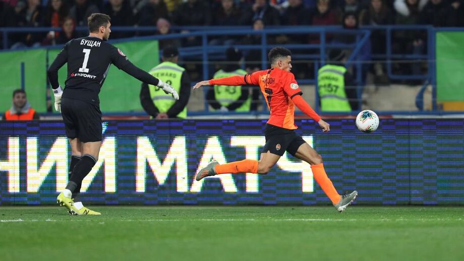 Liga ucraniana pede investigação urgente aos insultos racistas a Taison
