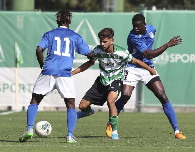 João Oliveira (lateral)