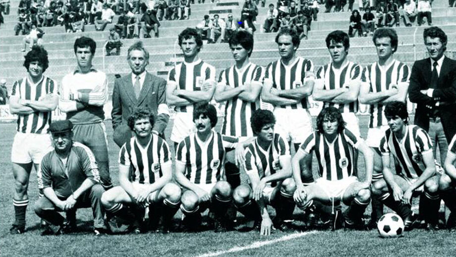 O Rio Ave de 1981/82 constitui a única experiência de José Mário como jogador na 1.ª Divisão. Na foto, em pé, é o quinto a contar da esquerda