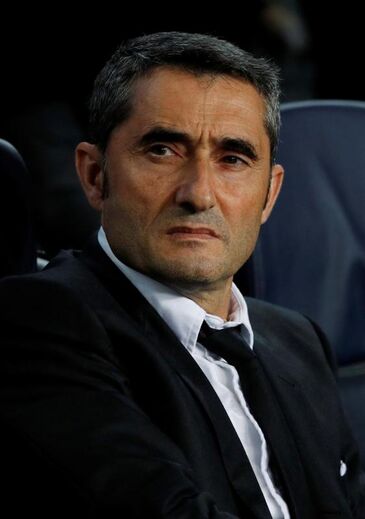 9.º Ernesto Valverde (Barcelona) - 9,3 M€/época