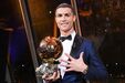 Cristiano Ronaldo – Clubes: Manchester United (2008), Real Madrid (2013*, 2014*, 2016 e 2017); *prémio atribuído em parceria com a FIFA, denominado FIFA Ballon d'Or.