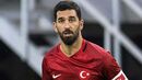 Arda Turan - Foi condenado a dois anos e oito meses de prisão, com pena suspensa, por ter disparado num hospital uma arma para a qual não tinha autorização legal.