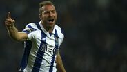 Laurent Depoitre - O internacional belga fez apenas 2 golos em 13 jogos no FC Porto em 2016/17. Brilhou na liga belga pelo Gent e em 2017/18 esteve em bom plano pelo Huddersfield na Premier League.