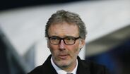 Laurent Blanc - Sem orientar qualquer clube desde 2016, altura em que saiu do Paris Saint-Germain, Laurent Blanc será sempre um nome a ter em conta no que toca à escolha de um treinador de eleição. Em 126 jogos pelos parisienses, o técnico francês conquistou três campeonatos (2013/14, 2014/15 e 2015/16), três Taças da Liga de França (2013/14, 2014/15 e 2015/16), três Supertaças (2013/14, 2014/15 e 2015/16) e ainda duas Taças de França (2014/15 e 2015/16).