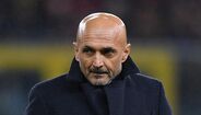 Luciano Spalletti - Uma carreira dedicada ao futebol italiano, com passagens pelo Empoli, Sampdoria, Venezia, Udinese, Ancona, AS Roma e Inter, o treinador italiano esteve pela última vez ao ativo ao serviço dos nerazzurri. Em 99 jogos pela formação de Milão, Spalletti alcançou uma média de 1,80 pontos por jogo: número àquem daquilo que era pretendido pela direção do clube. No seu palmarés conta com troféus como uma Supertaça de Itália (2007/08) e duas Taças de Itália (2006/07 e 2007/08), ao serviço da AS Roma.